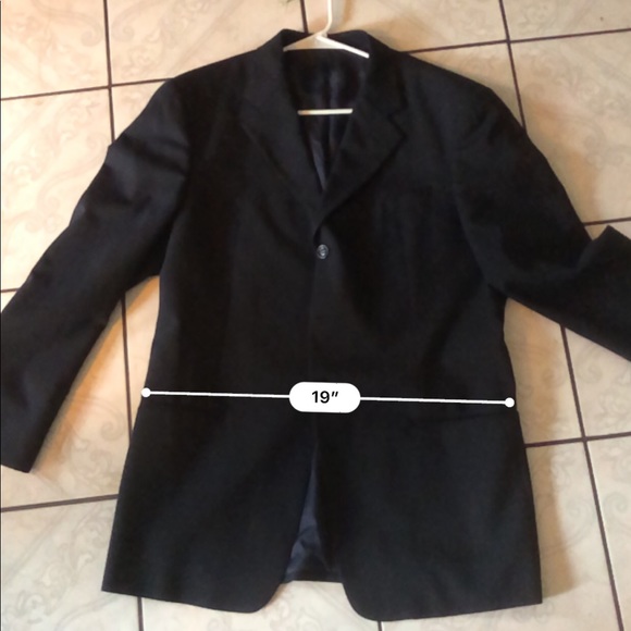 Men’s Armani Collezioni suit - Picture 5 of 7